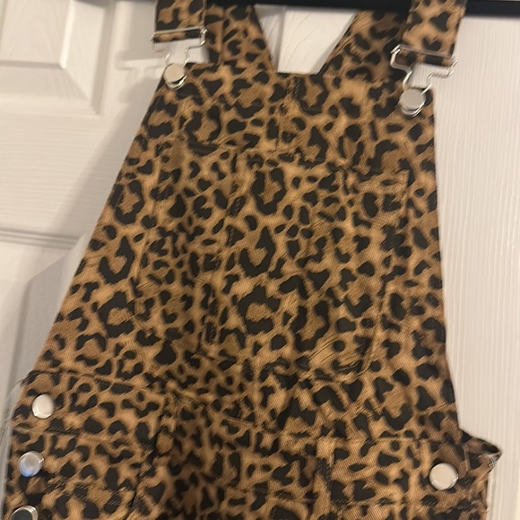 New Leopard Print Jumpsuit - Picture 3 of 4